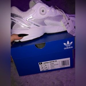 adidas shoes size 8 men’s 10 women’s